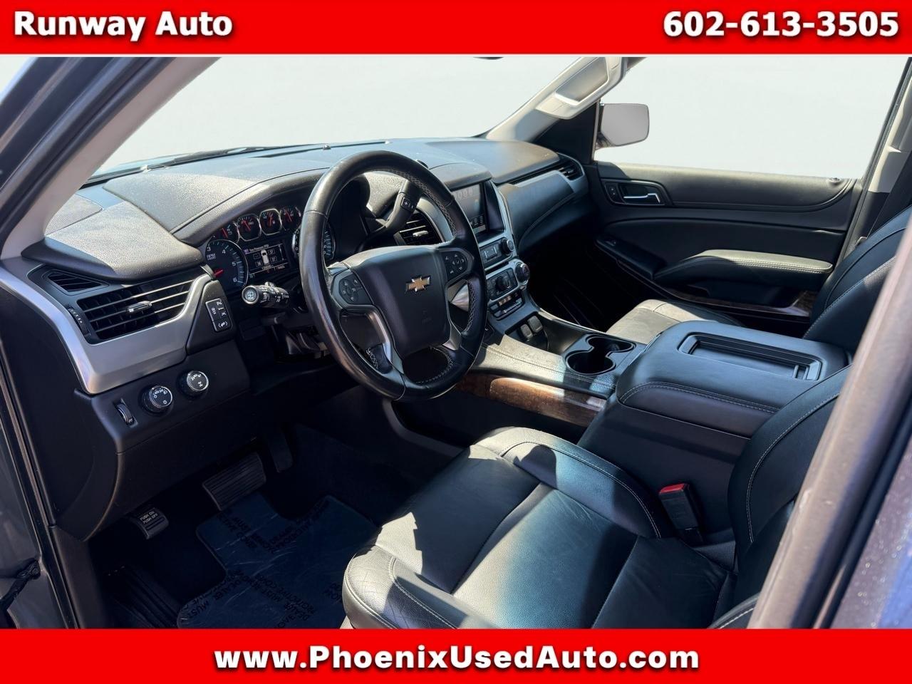Chevrolet Suburban 4WD 4dr 1500 LT 2019
