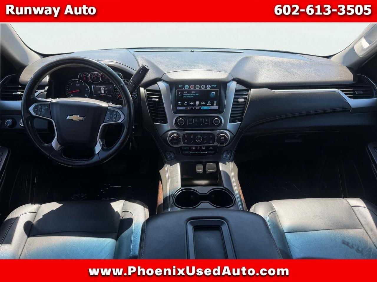 Chevrolet Suburban 4WD 4dr 1500 LT 2019