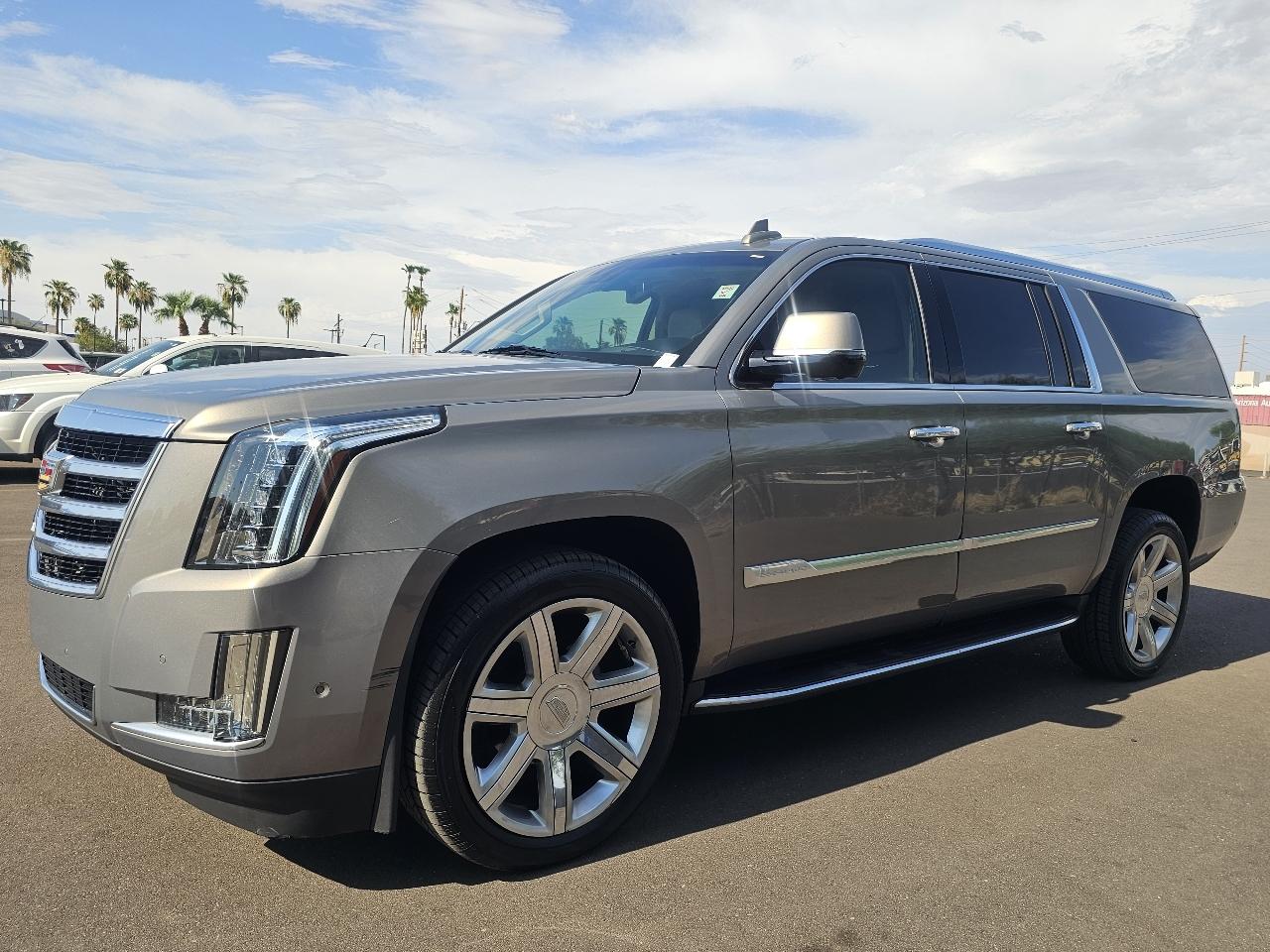 Cadillac Escalade ESV 4WD 4dr Luxury 2018