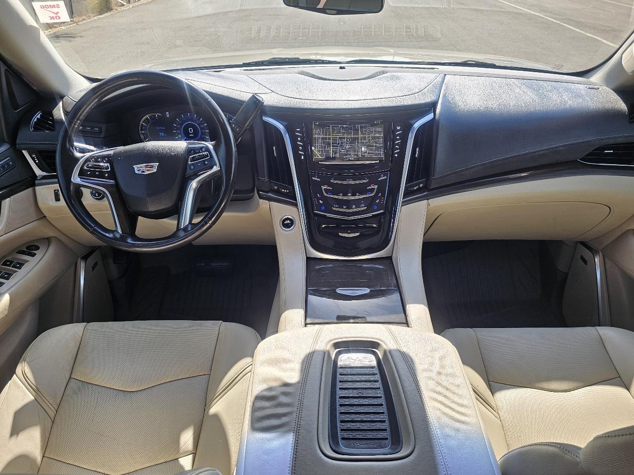 Cadillac Escalade ESV 4WD 4dr Luxury 2018