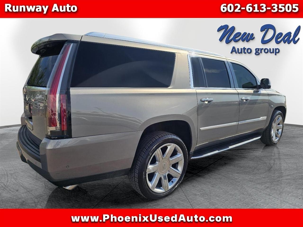 Cadillac Escalade ESV 4WD 4dr Luxury 2018