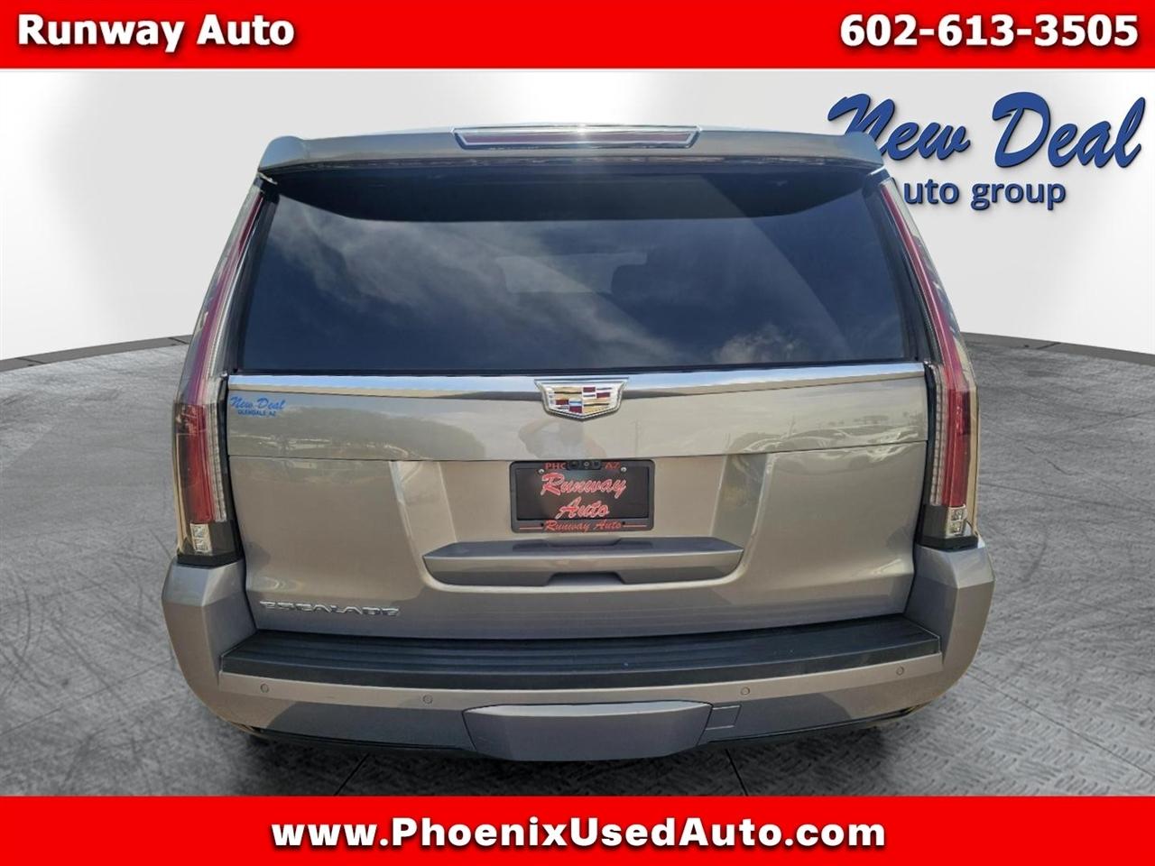 Cadillac Escalade ESV 4WD 4dr Luxury 2018