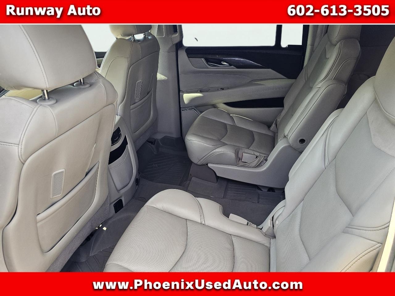 Cadillac Escalade ESV 4WD 4dr Luxury 2018