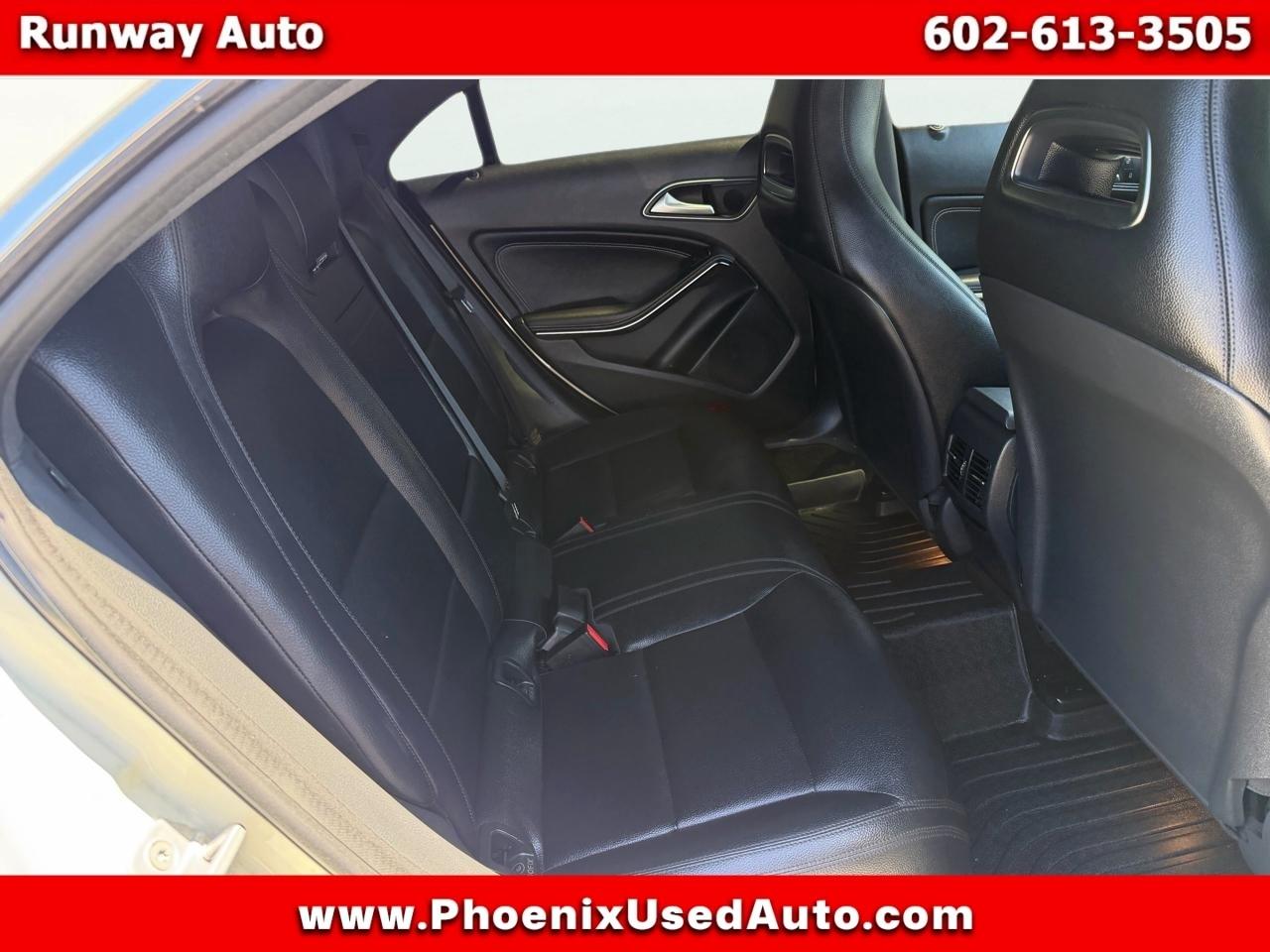 Mercedes-Benz CLA-Class 4dr Sdn CLA 250 FWD 2015