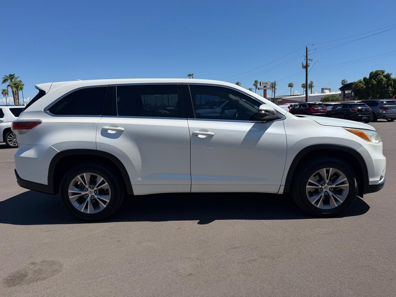 Toyota Highlander LE 2015