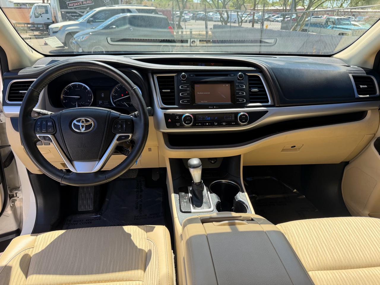 Toyota Highlander LE 2015