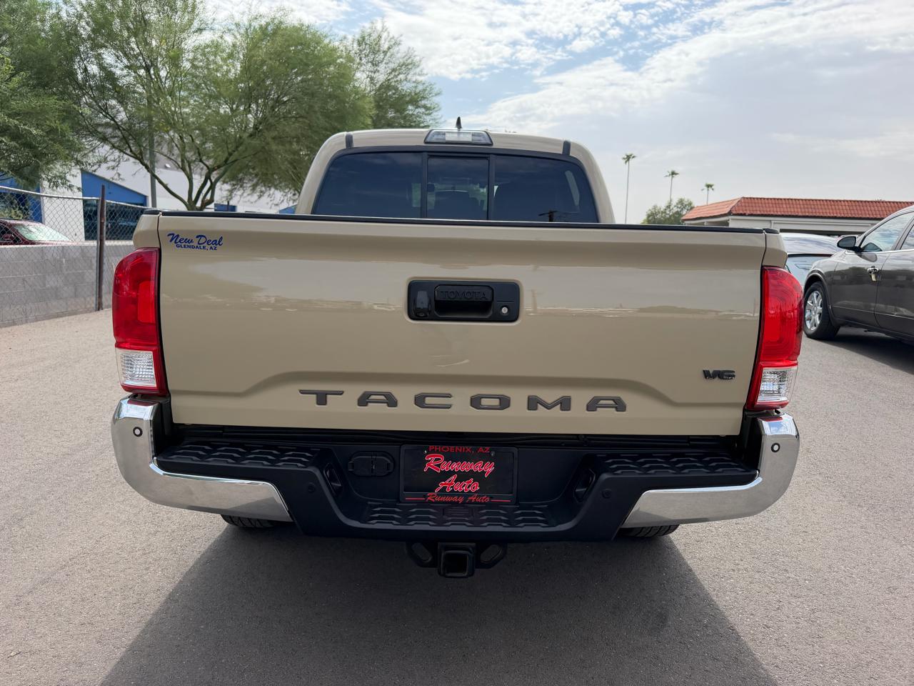 Toyota Tacoma Double Cab 2WD 2017