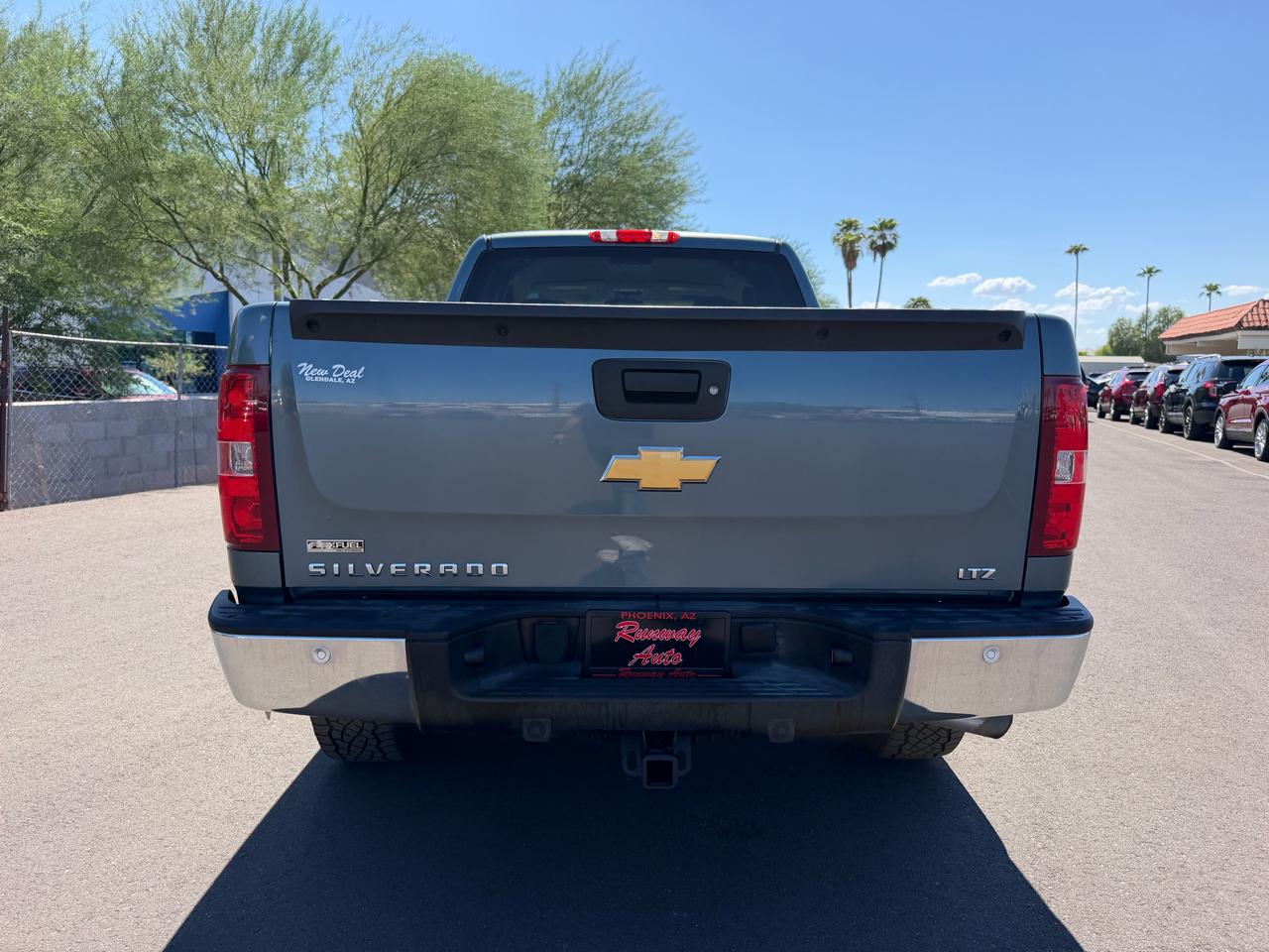 Chevrolet Silverado 1500 4WD Ext Cab 143.5" LTZ 2012