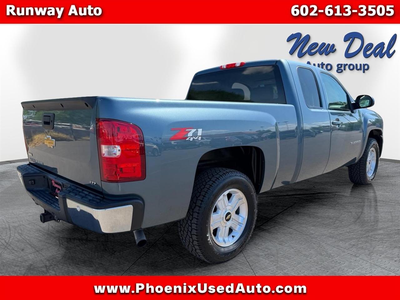 Chevrolet Silverado 1500 4WD Ext Cab 143.5" LTZ 2012