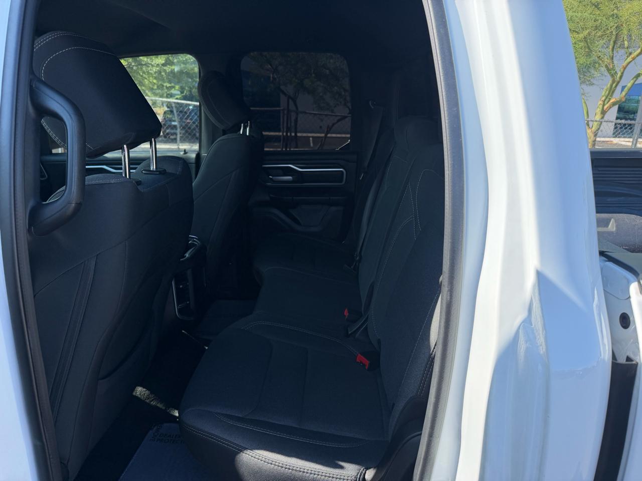 RAM 1500 Big Horn 4x2 Quad Cab 6'4" Box 2022