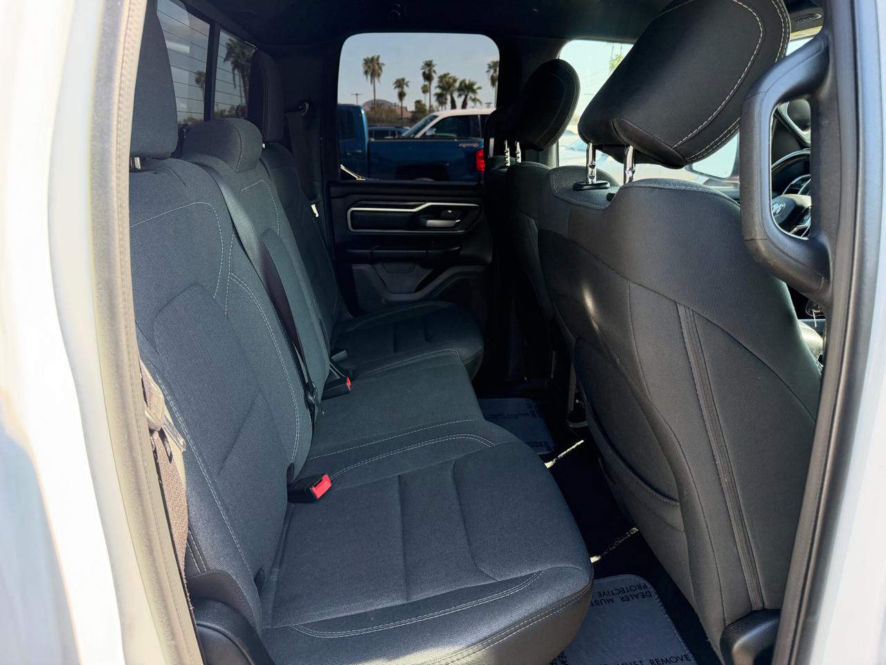 RAM 1500 Big Horn 4x2 Quad Cab 6'4" Box 2022