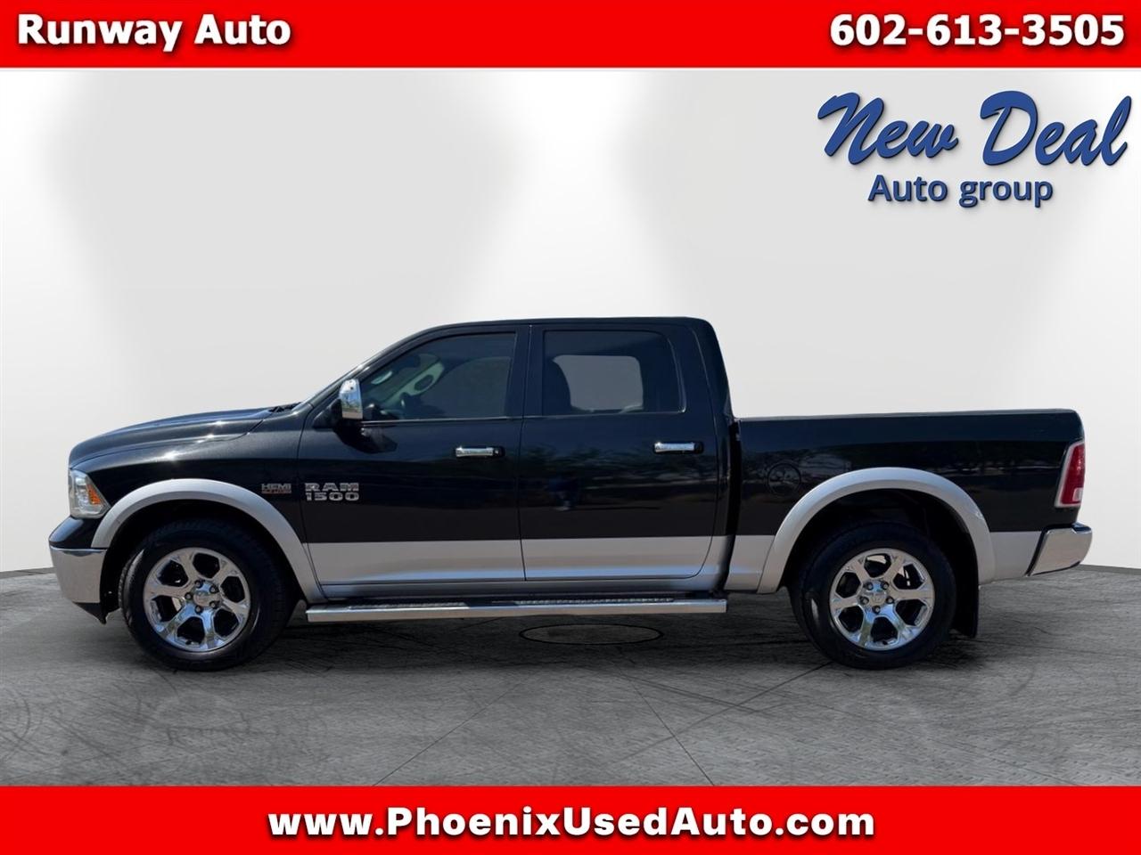 RAM 1500 4WD Crew Cab 140.5" Laramie 2017