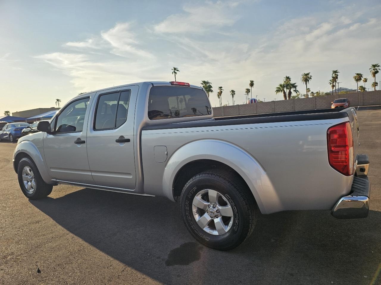 Nissan Frontier 2WD Crew Cab LWB Auto SE 2010