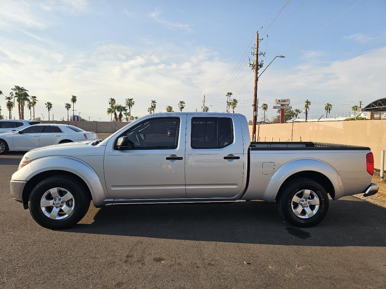 Nissan Frontier 2WD Crew Cab LWB Auto SE 2010