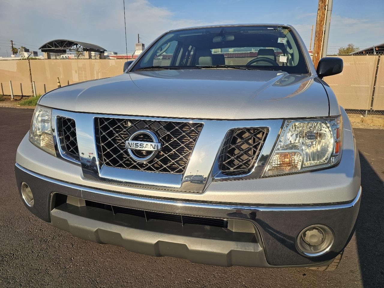 Nissan Frontier 2WD Crew Cab LWB Auto SE 2010