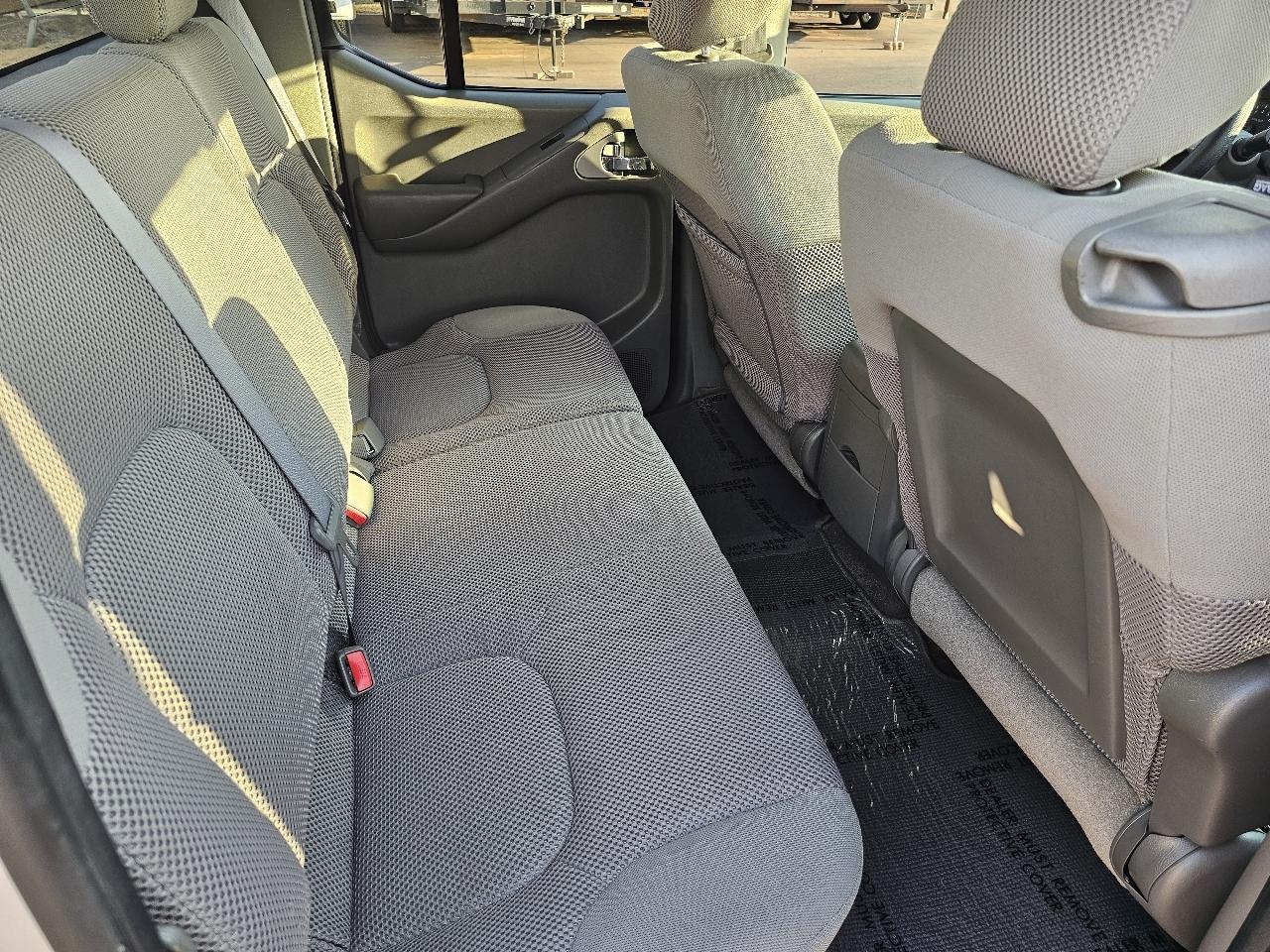 Nissan Frontier 2WD Crew Cab LWB Auto SE 2010