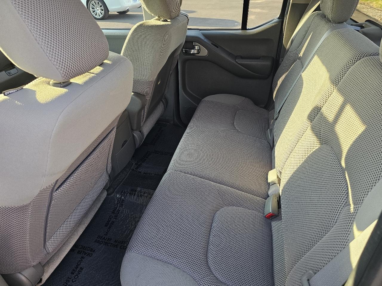 Nissan Frontier 2WD Crew Cab LWB Auto SE 2010