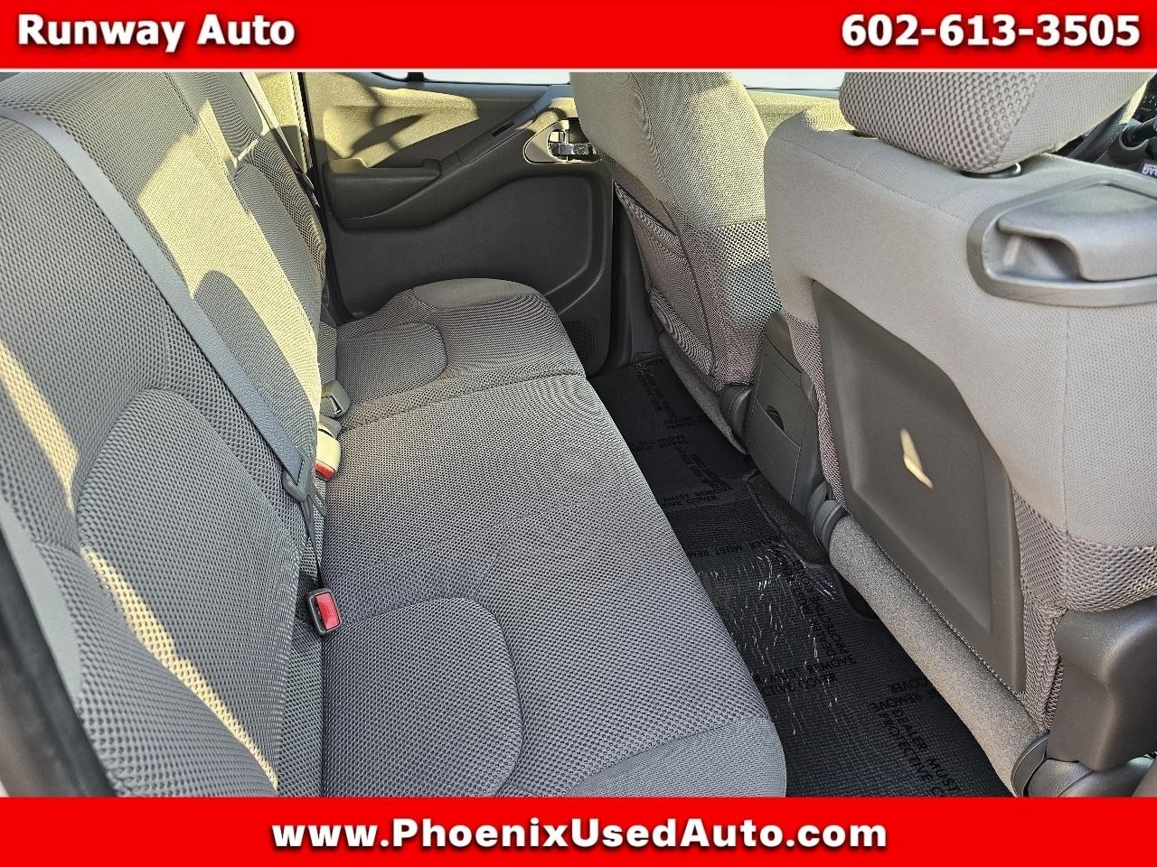 Nissan Frontier 2WD Crew Cab LWB Auto SE 2010