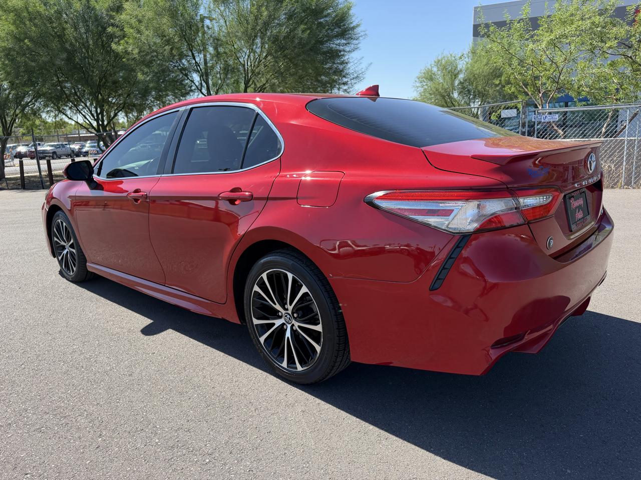 Toyota Camry XLE Auto (Natl) 2019