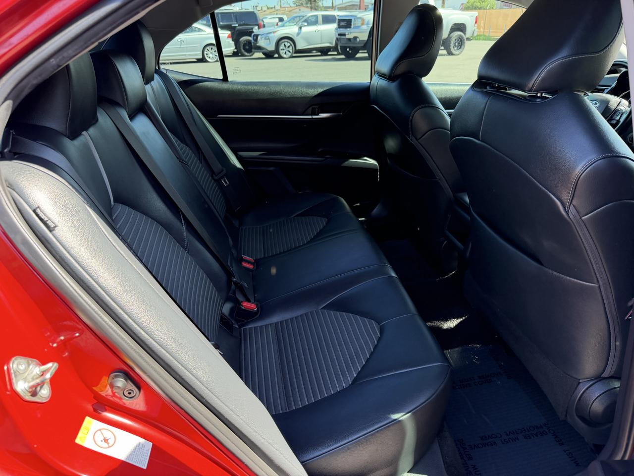 Toyota Camry XLE Auto (Natl) 2019
