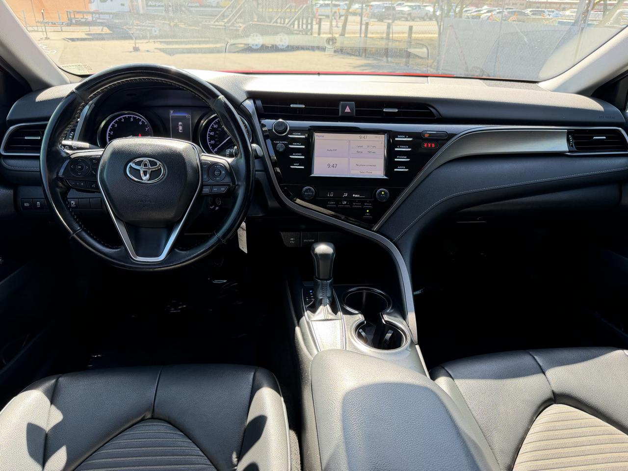 Toyota Camry XLE Auto (Natl) 2019