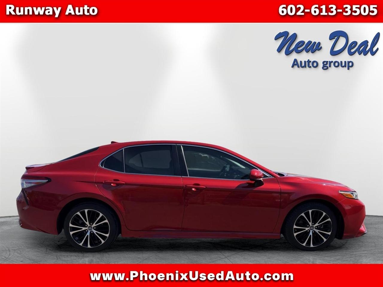 Toyota Camry XLE Auto (Natl) 2019