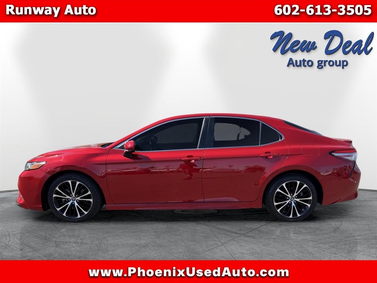 Toyota Camry XLE Auto (Natl) 2019