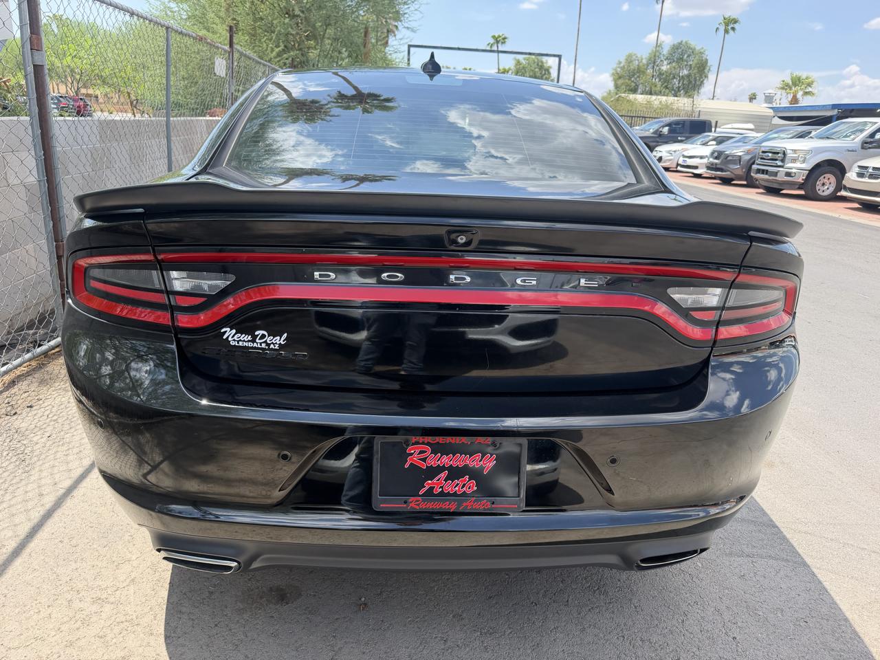 Dodge Charger 4dr Sdn SXT RWD 2016