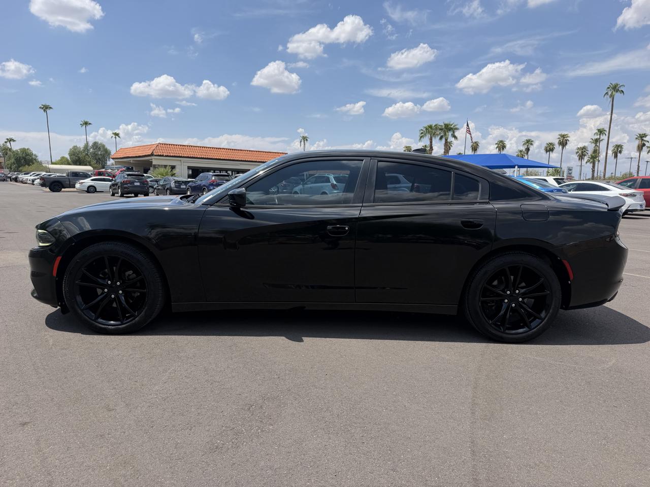 Dodge Charger 4dr Sdn SXT RWD 2016