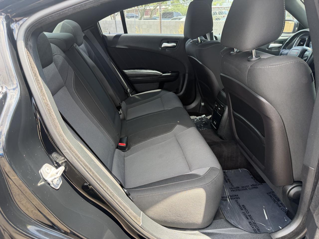 Dodge Charger 4dr Sdn SXT RWD 2016