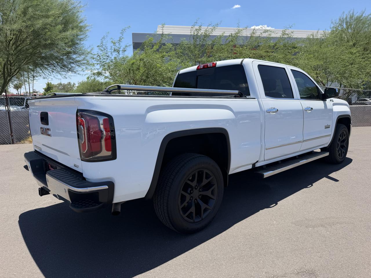 GMC Sierra 1500 4WD Crew Cab 153.0" SLT 2016