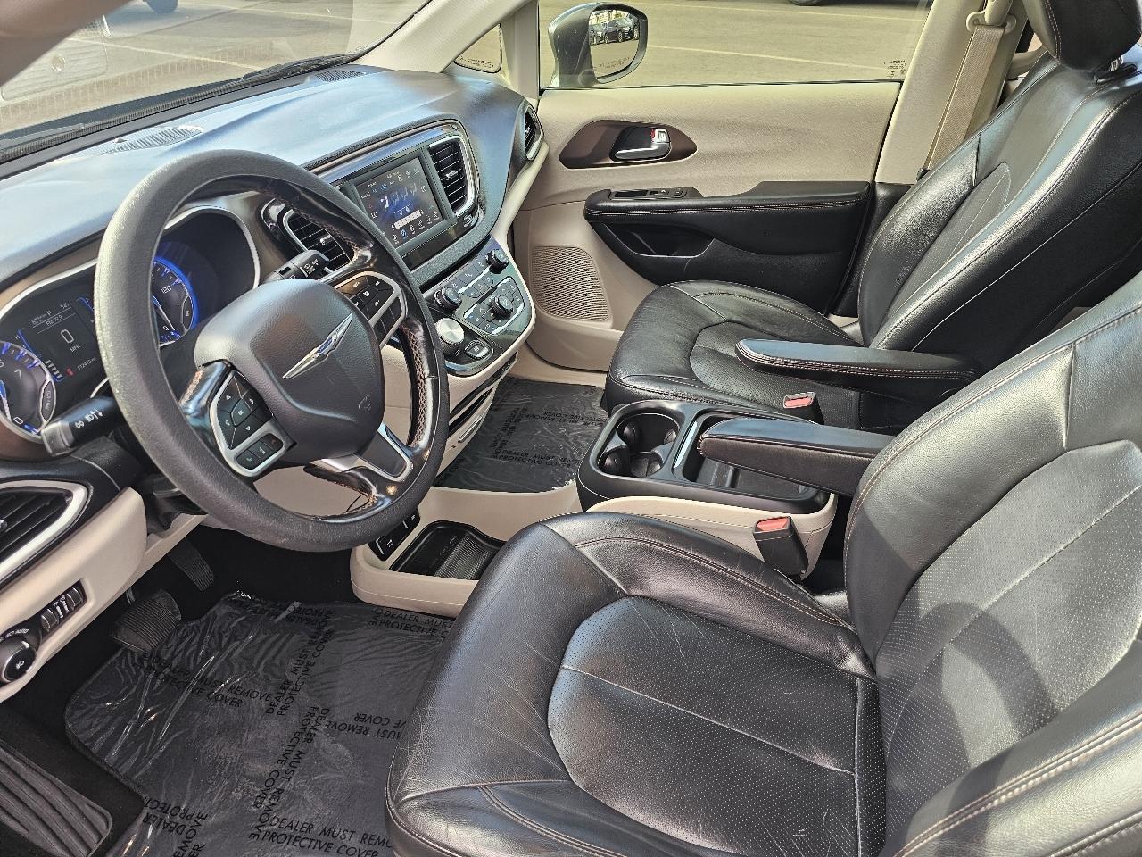 Chrysler Pacifica Touring L FWD 2019