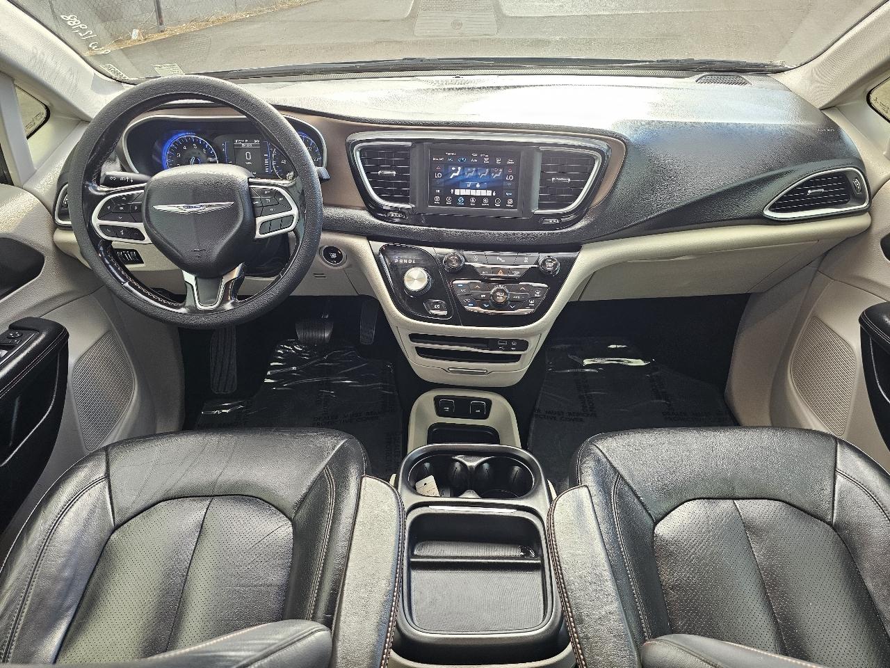 Chrysler Pacifica Touring L FWD 2019