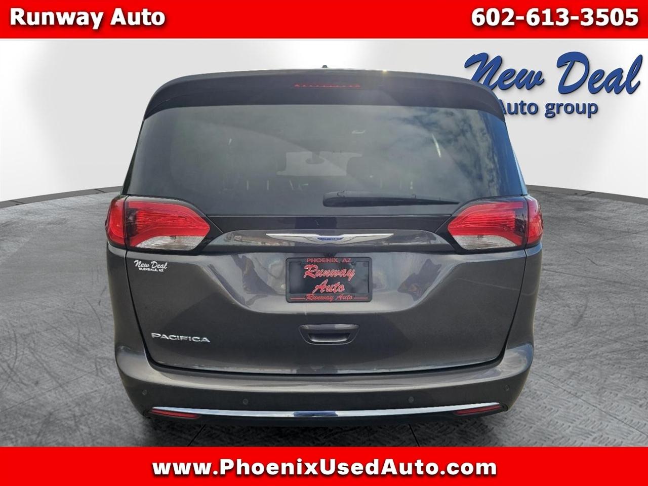 Chrysler Pacifica Touring L FWD 2019
