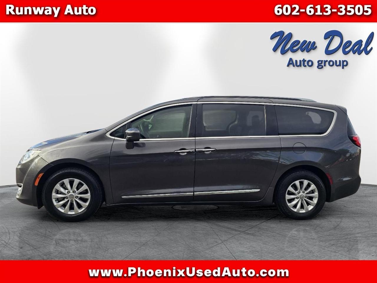 Chrysler Pacifica Touring L FWD 2019