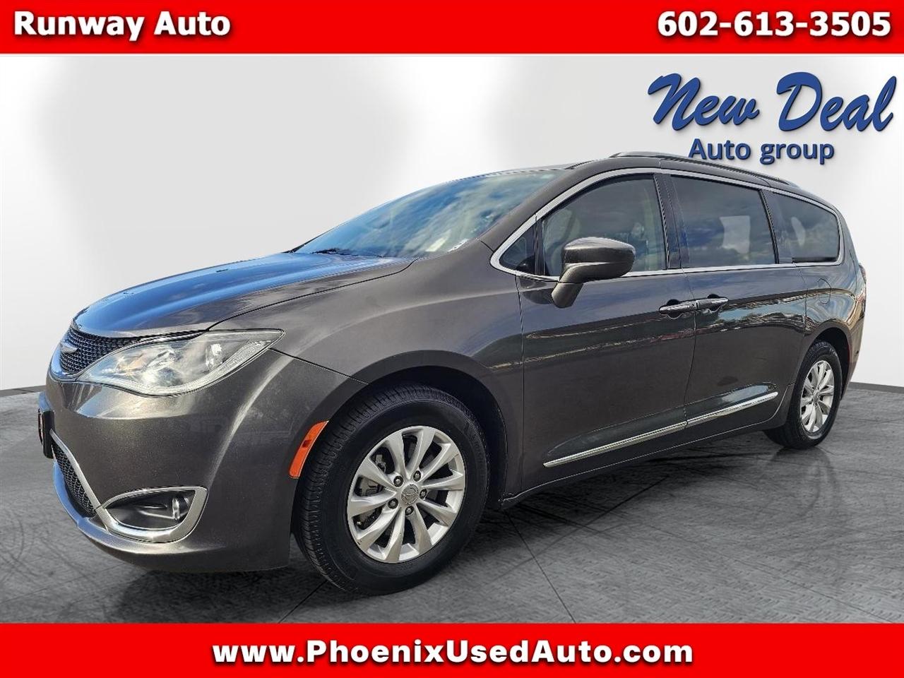 Chrysler Pacifica Touring L FWD 2019