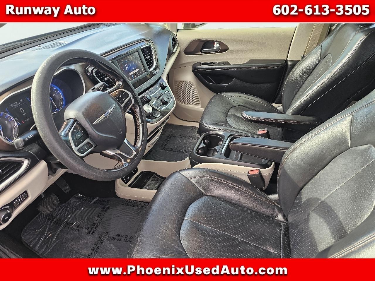 Chrysler Pacifica Touring L FWD 2019