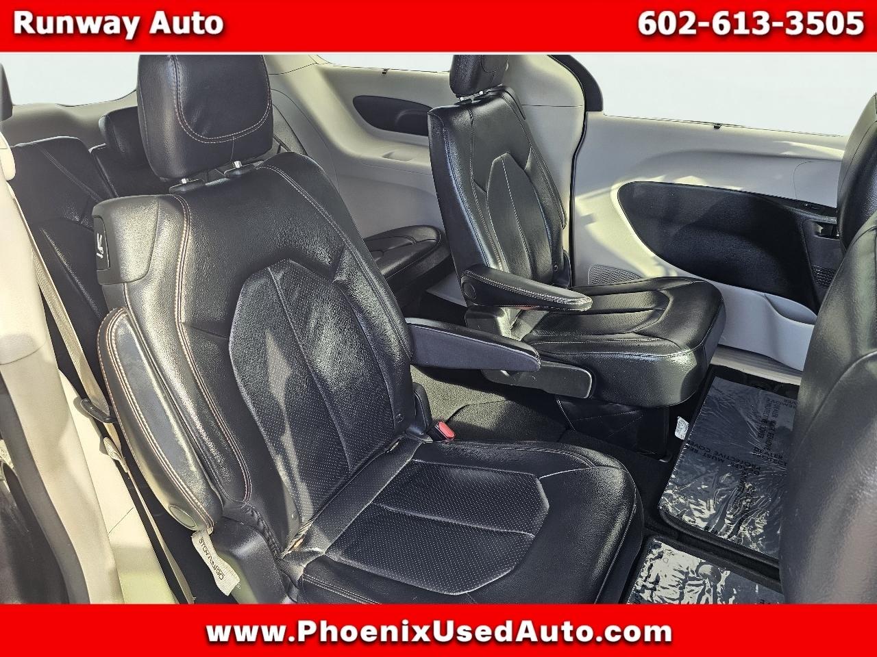Chrysler Pacifica Touring L FWD 2019