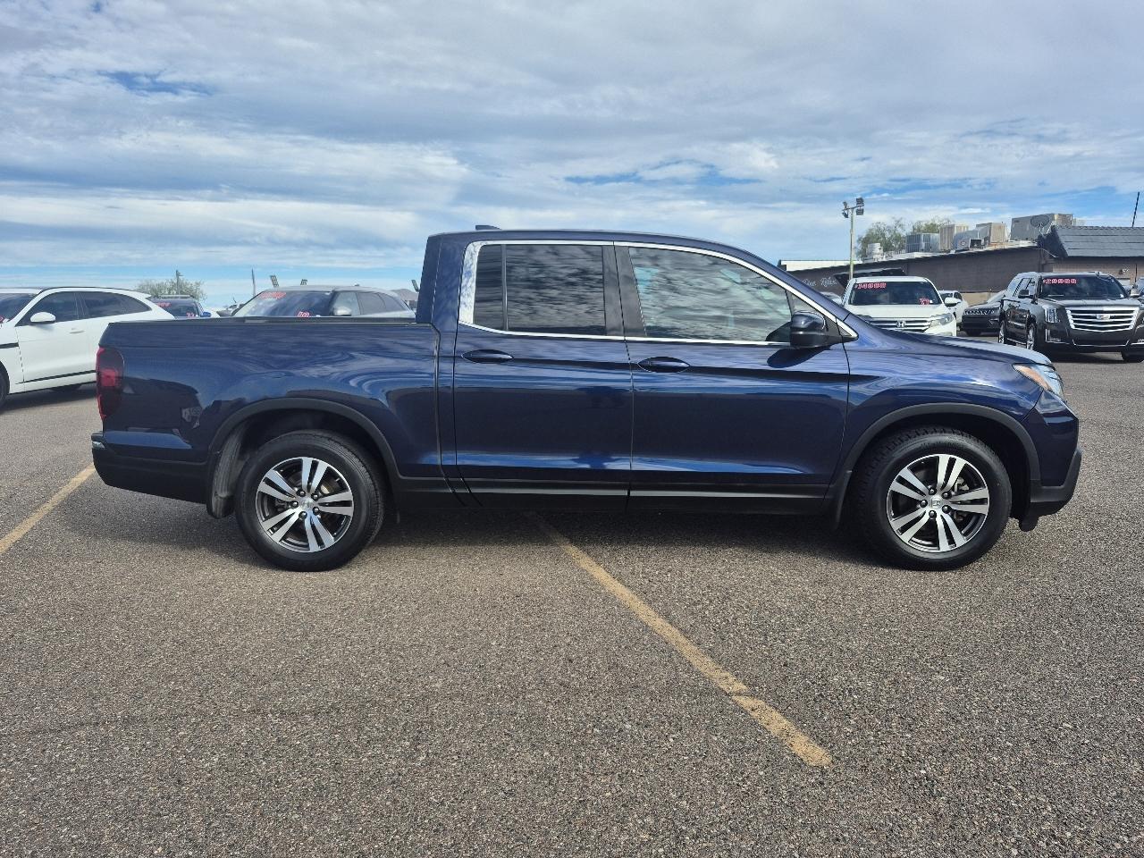 Honda Ridgeline RTS 4x2 Crew Cab 5.3' Bed 2017