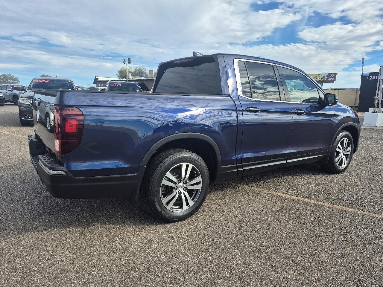 Honda Ridgeline RTS 4x2 Crew Cab 5.3' Bed 2017