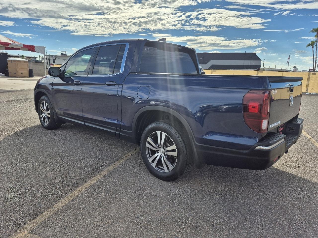 Honda Ridgeline RTS 4x2 Crew Cab 5.3' Bed 2017