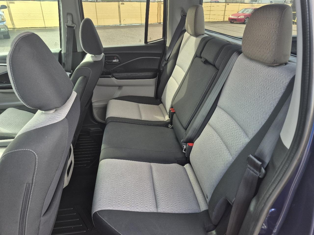 Honda Ridgeline RTS 4x2 Crew Cab 5.3' Bed 2017