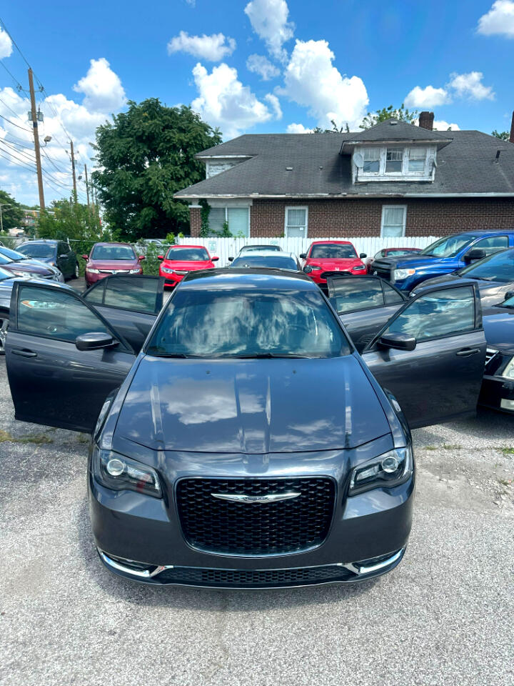 Chrysler 300 S V6 RWD 2016
