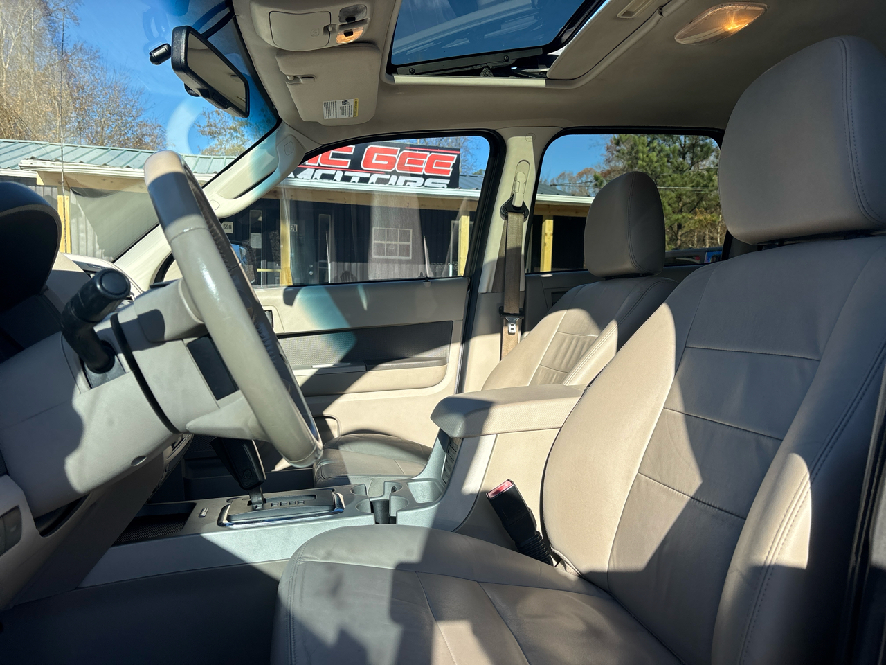 Ford Escape XLT FWD 2010