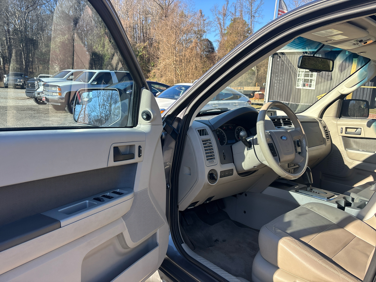 Ford Escape XLT FWD 2010