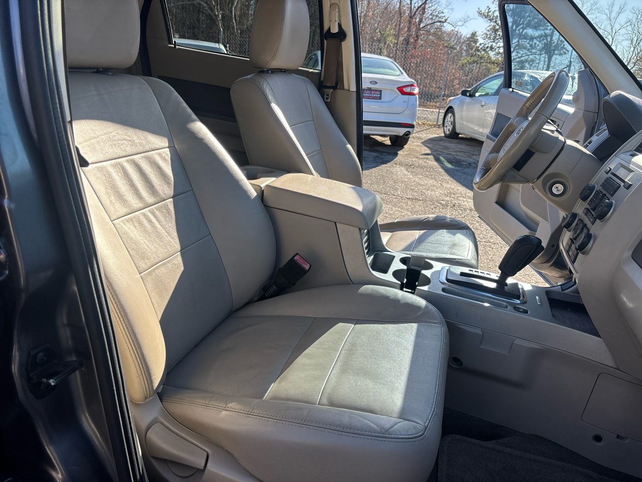 Ford Escape XLT FWD 2010