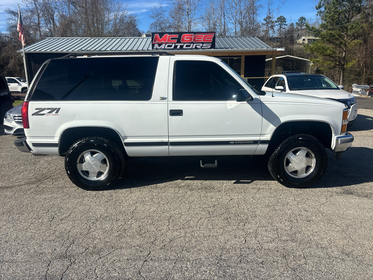 Chevrolet Tahoe 2-Door 4WD 1998