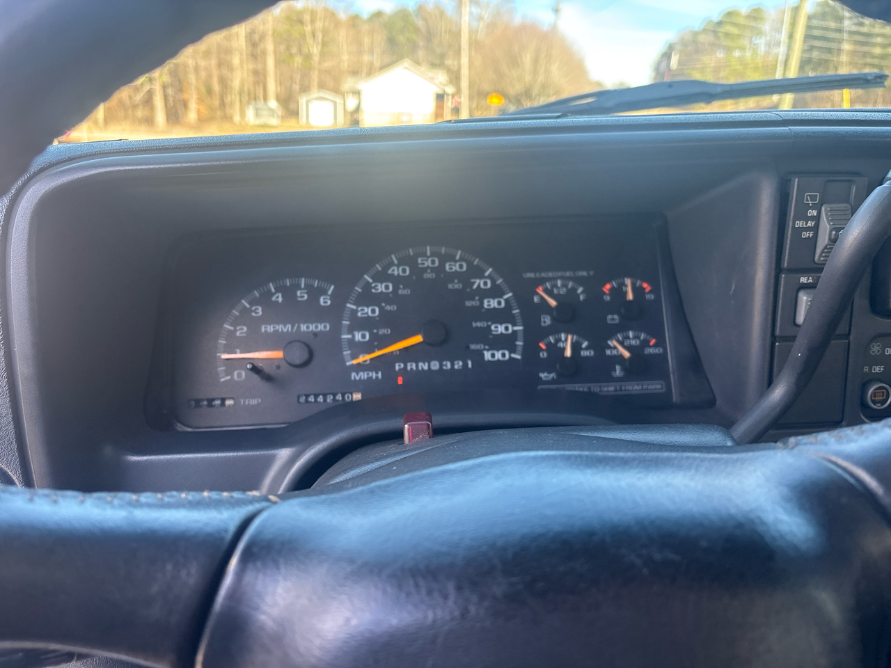Chevrolet Tahoe 2-Door 4WD 1998