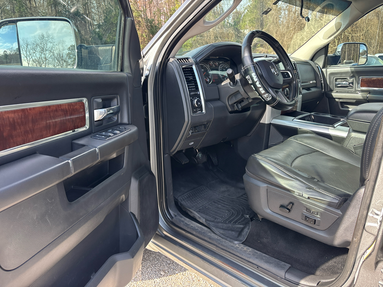 RAM 3500 ST Crew Cab SWB 4WD DRW 2011