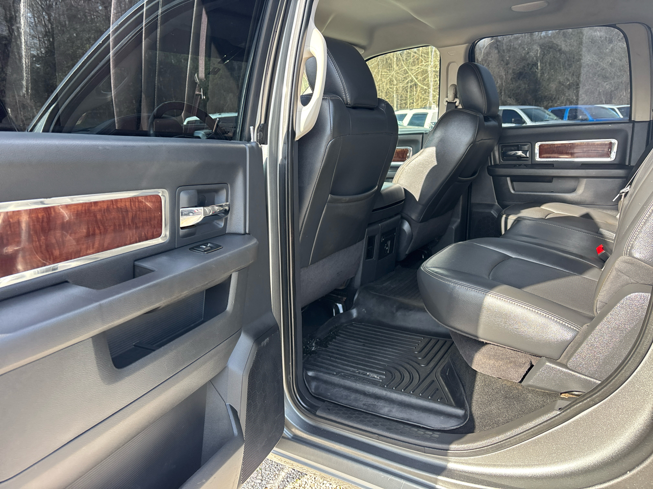 RAM 3500 ST Crew Cab SWB 4WD DRW 2011